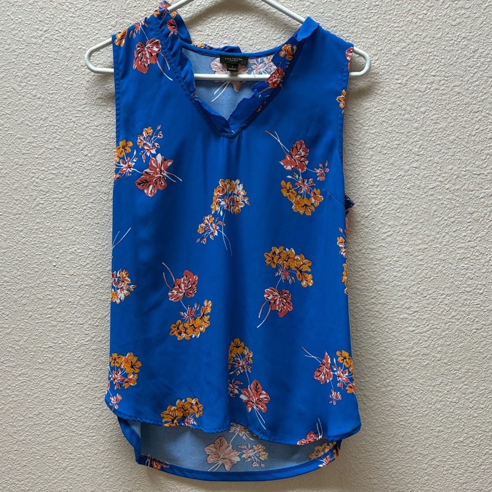 Ann Taylor Factory Royal Blue Floral V-Neck Sleeveless Top